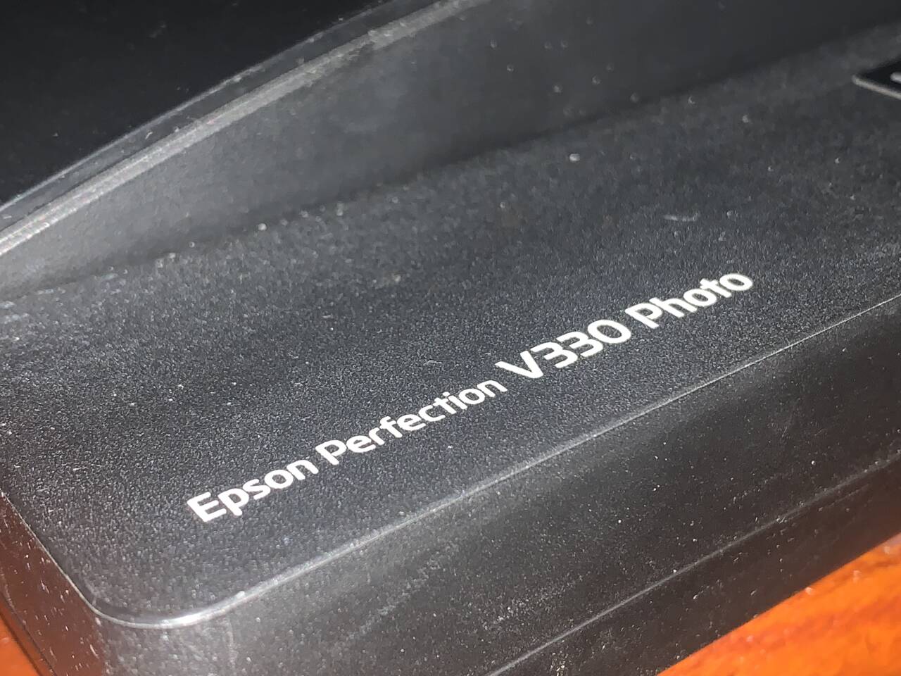买了一台爱普生V330扫描仪